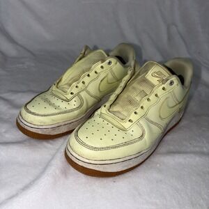 Nike Air Force 1 Luminous Green/Pale Yellow W Size 5 Character Creasing Y2K